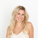 Headshot of Buffalo Reiki practitioner Alison Papazois